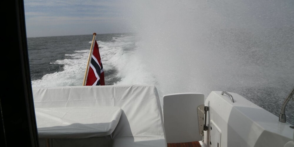 MARSJ: Båten går 22¿25 knop med et behagelig støynivå. Toppfarten ligger på drøyt 30 knop. FOTO: Thomas Bjørnsen