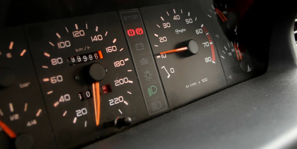 Peugeot 205 GTI vs. 208 GTI test 2013