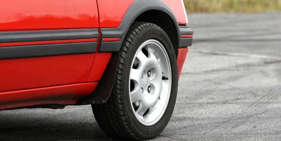 Peugeot 205 GTI vs. 208 GTI test 2013