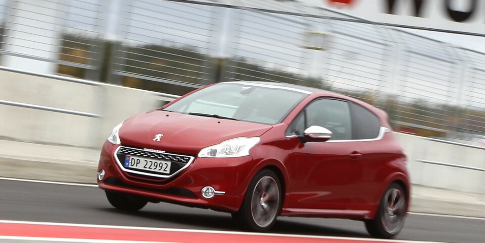 Peugeot 205 GTI vs. 208 GTI test 2013