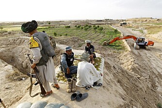 Oppdraget til POMLT-laget var å hjelpe afghansk politi til å etablere kontrollposter i området rundt Dowlatabad.