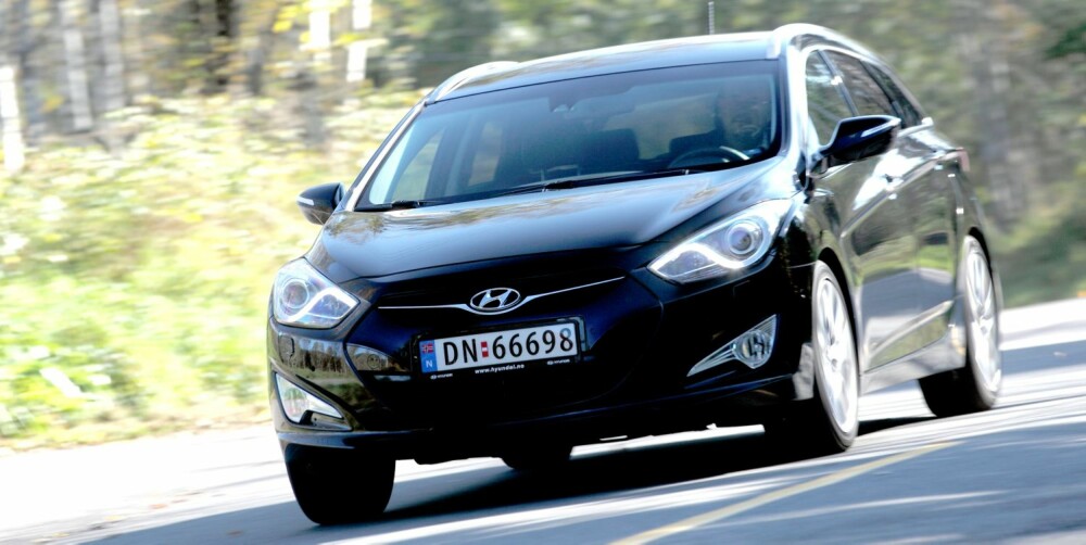 DYRERE: Bensinversjonen av Hyundai i40 er dyrere enn dieselen og forbruker mer. FOTO: Egil Nordlien, HM Foto