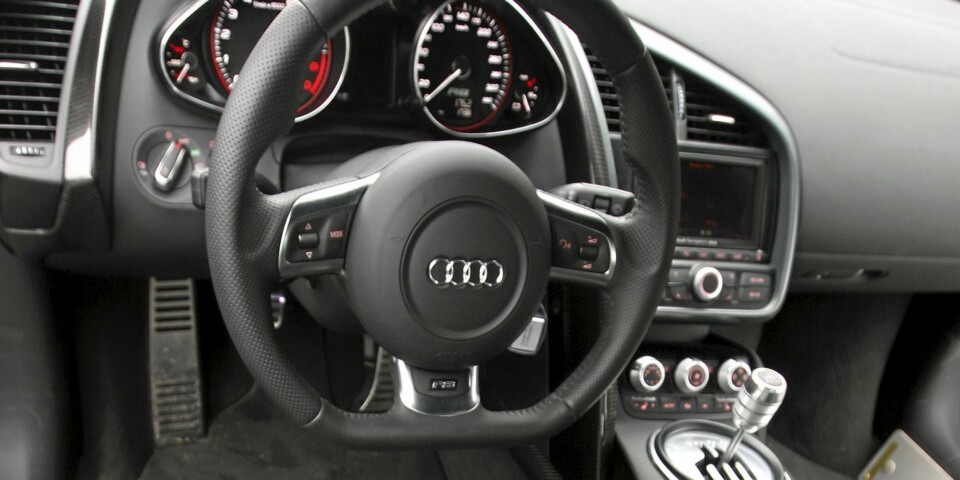 KLASSISK AUDI: Interiøret skiller seg ikke stort fra de billigere modellene.