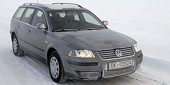 FOR NORSKE VEIER: VW Passat finnes også med den meget attraktive kombinasjonen av stasjonsvogn, diesel og 4WD.