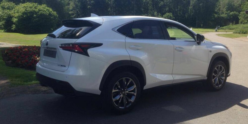 I NORGE: Lexus NX 300h på førvisning i Norge. FOTO: Lexus Norge