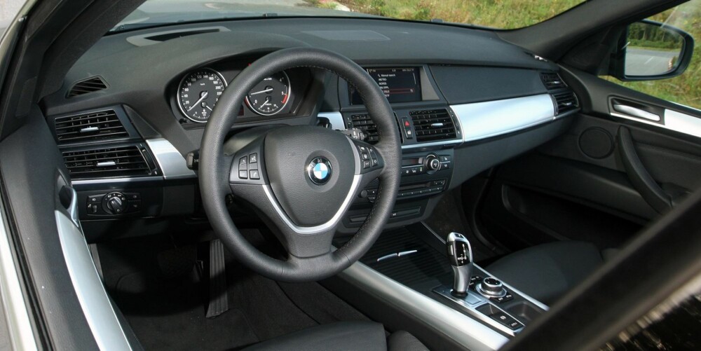 GODE KJØP: Her i Norge er det et solid utvalg av brukte BMW X5 mellom 2007 og 2013. Da vi sjekket i august 2014, var det rundt 230 biler til salgs. Siden nye X5 nå for alvor har kommet på markedet, til priser ikke ulikt forgjengeren, bør det være mulig å gjøre gode kjøp. GODE KJØP: Her i Norge er det et solid utvalg av brukte BMW X5 mellom 2007 og 2013. Da vi sjekket i august 2014, var det rundt 230 biler til salgs. Siden nye X5 nå for alvor har kommet på markedet, til priser ikke ulikt forgjengeren, bør det være mulig å gjøre gode kjøp.