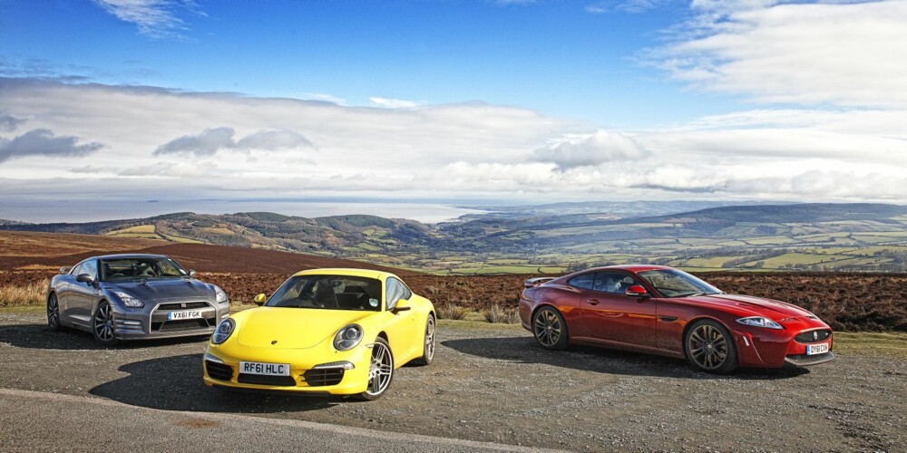 OPPGJØR: Porsche 911 Carrera S versus Nissan GT-R og Jaguar XKR-S.