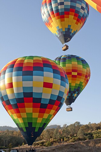 I LUFTEN: En ballongtur oppover Napa-dalen er en annerledes måte å oppleve vindistriktet på.