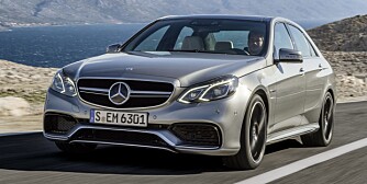 S-MODELL: S-versjonen av Mercedes E63 AMG med 4Matic gjør 0-100 km/t på vanvittige 3,6 sekunder. BMW M5 bruker 4,4 sekunder. FOTO: Daimler AG