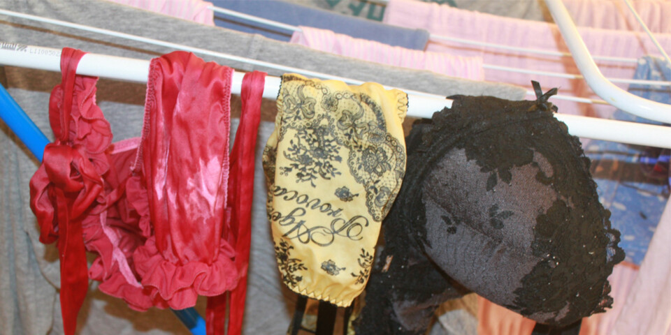 HENG OPP: Etter vask, henger du opp det delikate undertøyet ditt til lufttørking.