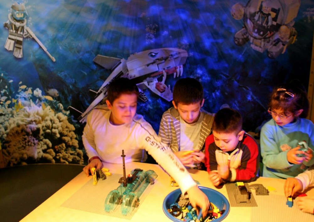 AQUARAIDERS: Undervannsverden i Legoland Dicovery Center. AQUARAIDERS: Undervannsverden i Legoland Dicovery Center.