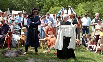 TIDSMASKIN: Düppel er et museum i en friluftpark hvor barna blir tatt med tilbake i historien.