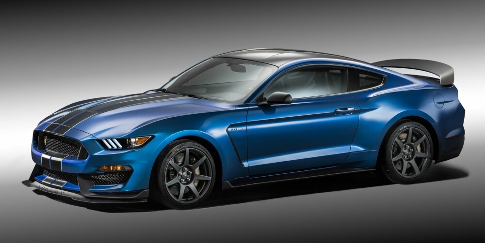 GT350R: Dette blir heller ingen sinke: Shelby GT350R - med 5,2-liters V8-er på over 500 hk. FOTO: Ford GT350R: Dette blir heller ingen sinke: Shelby GT350R - med 5,2-liters V8-er på over 500 hk. FOTO: Ford