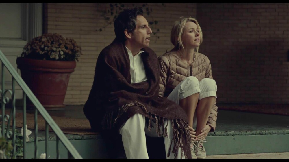 ET REALISTISK FILMPAR: Dette stillbildet er tatt fra den nyere filmen, "When we we're young", hvor Ben Stiller (49) og Naomi Watts (46) spiller et middelaldrende par som prøver å finne ut av om hvorvidt det egentlig er bedre å være yngre, eller akkurat den alderen de selv faktisk er i.