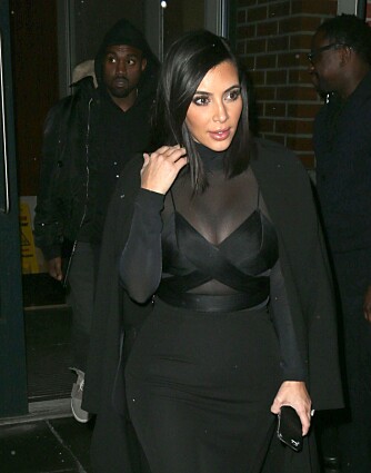 LANG BOB: Kim Kardashian har latt de lange lokkene falle til fordel for en lob.