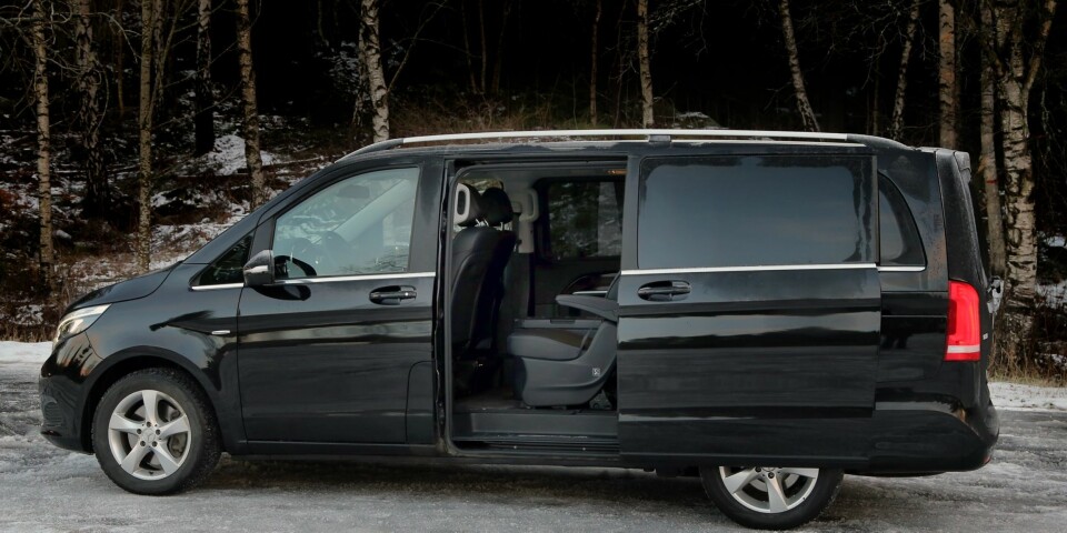 Skyvedør: Det gir enklere adkomst til passasjeravdelingen, og kan også leveres med elektrisk åpning/lukking, som på vår testbil.