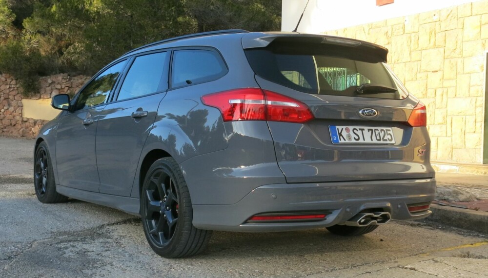 PRØVEKJØRT: Ford Focus ST prøvekjørt i Spania.