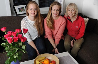 FAMILIEN: Hjelpen og støtten fra tvillingsøsteren Susanne og moren Mirjam har vært helt avgjørende forteller Birgitte.