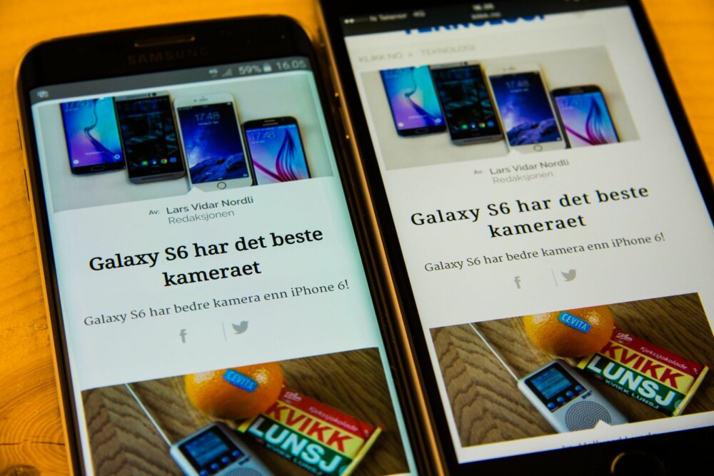 IKKE HELT PERFEKT: Hvite bakgrunner på Galaxy S6 Edge har en litt gråblå farge, noe som tar ned den opplevde kontrasten. iPhone 6 (til høyre) har en hvitere bakgrunn og det synes vi gjør lesbarheten bedre.