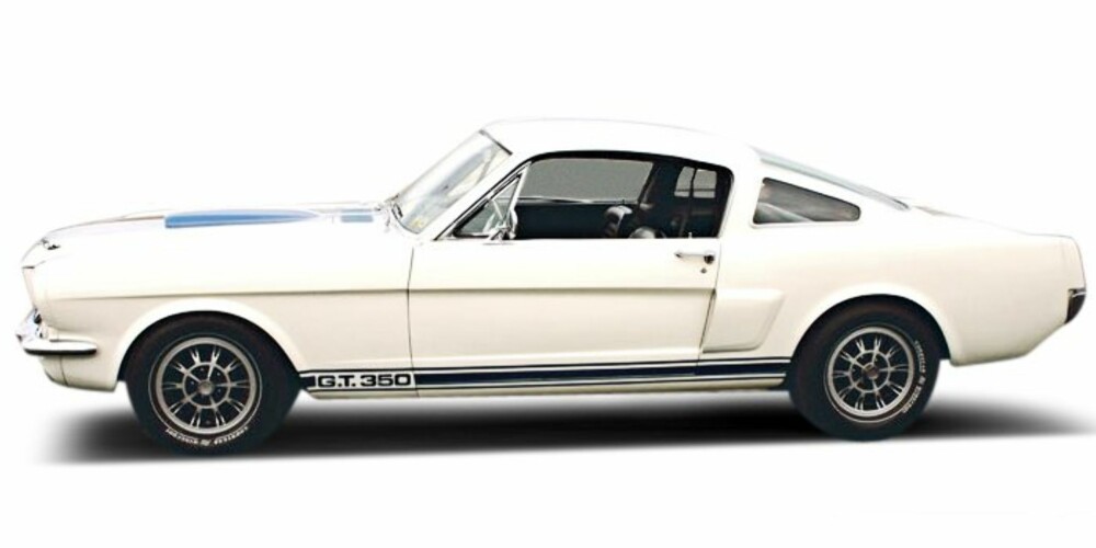 GT350: 1965-versjonen av GT350 ser liten og søt ut i forhold. FOTO: Ford GT350: 1965-versjonen av GT350 ser liten og søt ut i forhold. FOTO: Ford