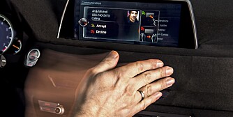 iDRIVE: Fortstår håndbevegelser. FOTO: BMW iDRIVE: Fortstår håndbevegelser. FOTO: BMW
