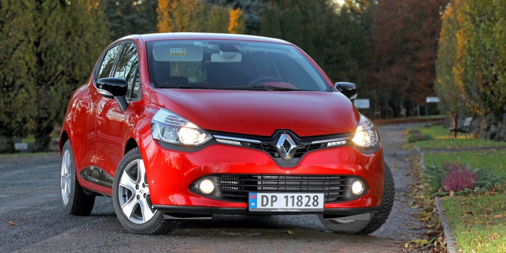 SMÅTT OG GODT: Renault Clio 0,9 TCe har en utmerket nærkjøringsmotor: 898 cm³, 90 hk, 135 Nm, 0-100 km/t 12,2 sek., toppfart 182 km/t, testforbruk 0,52 l/mil. FOTO: Petter Handeland