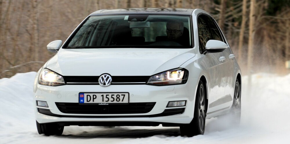 MODERNE KOMBO: VW Golf 1,4 TSI ACT DSG er en topp moderne motor/gir-kombinasjon: 1395 cm³, 140 hk, 250 Nm, 0-100 km/t 8,4 sek., toppfart 212 km/t, testforbruk 0,61 l/mil. FOTO: Egil Nordlien, HM Foto MODERNE KOMBO: VW Golf 1,4 TSI ACT DSG er en topp moderne motor/gir-kombinasjon: 1395 cm³, 140 hk, 250 Nm, 0-100 km/t 8,4 sek., toppfart 212 km/t, testforbruk 0,61 l/mil. FOTO: Egil Nordlien, HM Foto