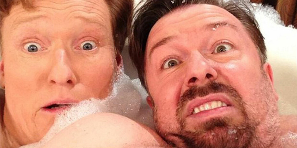 UGLY AND UGLIER: Ricky Gervais (til venstre) har blitt kreditert som en av kjendisene som startet "uglies" trenden. Her i badekaret sammen med Conan O'Brian.