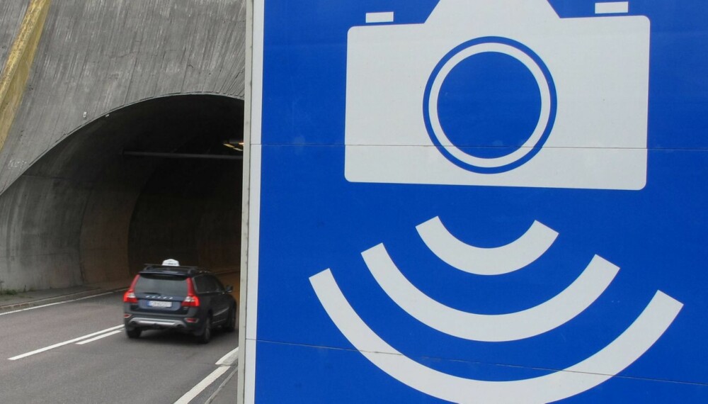 I BOKS: Fotoboksene kontrollerer stadig flere, men tallet på antall fartssyndere som blir tatt av ATK-kameraene (Automatisk Trafikkontroll) synker. FOTO: Martin Jansen