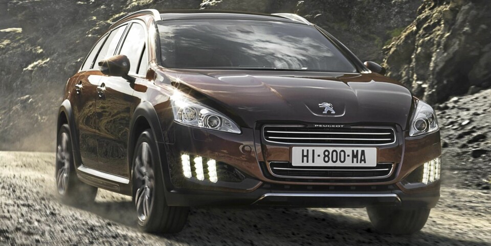 NY: Peugeot 508 RXH skiller seg ganske kraftig fra 508.