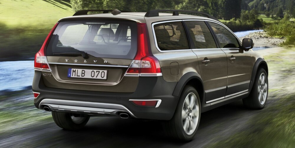 STASELIG: Volvo XC70 glir pent inn i klassen for staselige stasjonsvogner. FOTO: Henrik Ottosson STASELIG: Volvo XC70 glir pent inn i klassen for staselige stasjonsvogner. FOTO: Henrik Ottosson