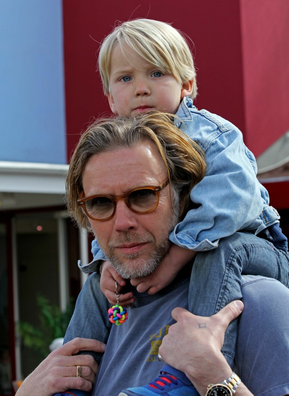 FAMILIEFAR: Mikael Persbrandt er familiefar, men ønsker ikke å snakke om det.