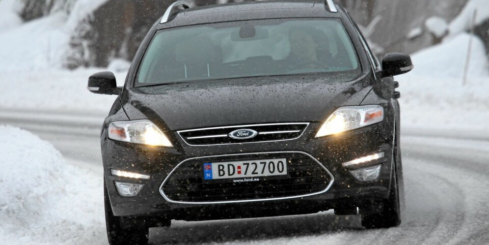 FUNGERER UTMERKET: Ford Mondeo med liten diesel fungerer fint selv om bilen er stor. FOTO: Terje Bjørnsen