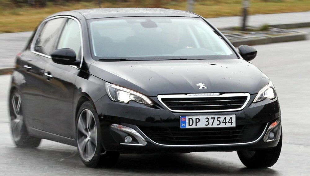 ÅRETS BIL: Peugeot 308 er kåret til Årets bil av 58 biljournalister fra 22 land. ÅRETS BIL: Peugeot 308 er kåret til Årets bil av 58 biljournalister fra 22 land.