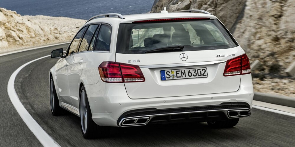 SUPERKOMBO: Masse plass og masse krefter: Mercedes E63 AMG 4Matic S-modell. FOTO: Daimler AG SUPERKOMBO: Masse plass og masse krefter: Mercedes E63 AMG 4Matic S-modell. FOTO: Daimler AG
