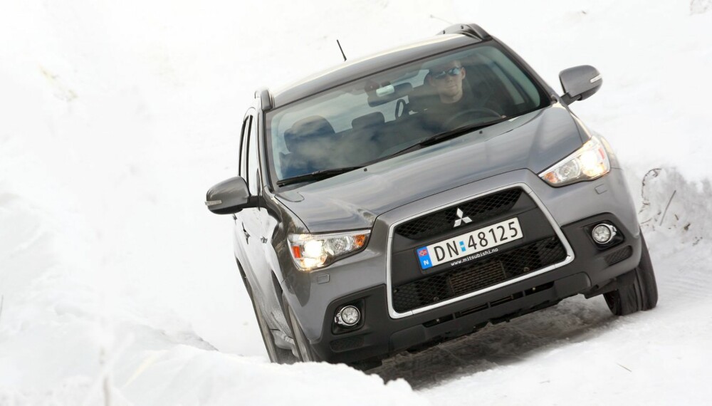 OUTLANDER: Teknisk sett er ASX basert på den større SUV-en Outlander. Det nyter den godt av. OUTLANDER: Teknisk sett er ASX basert på den større SUV-en Outlander. Det nyter den godt av.