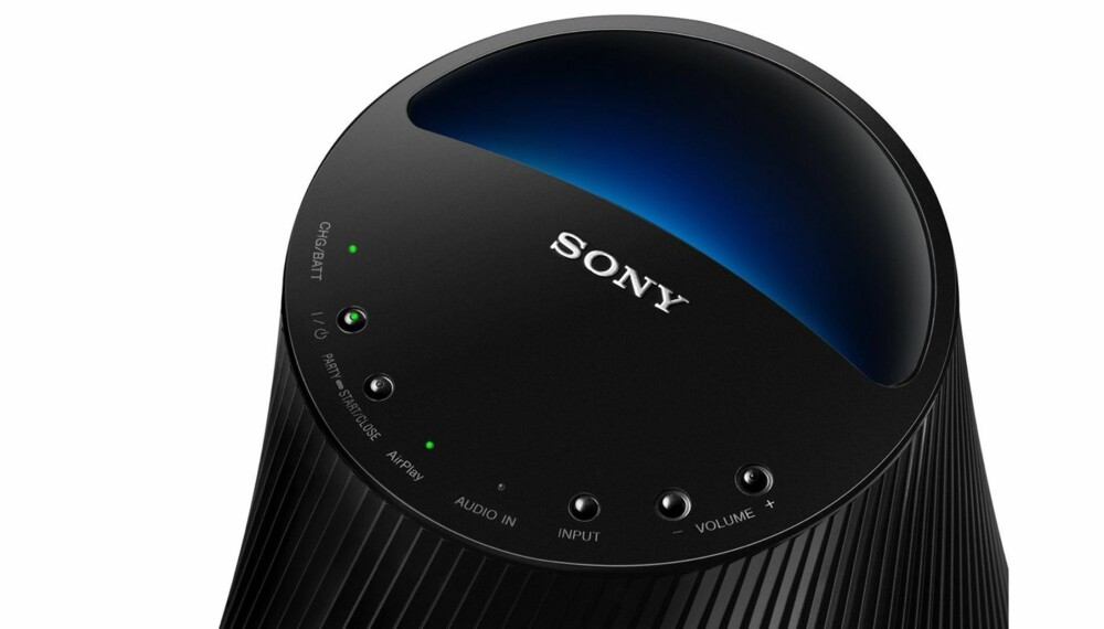 STILIG: Designet på Sony SA-NS 510 er annerledes og stilig.