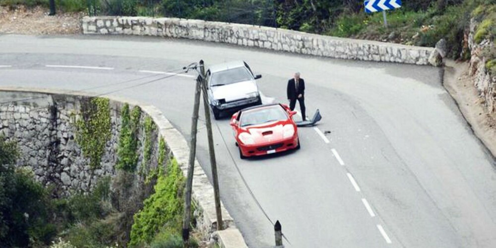 Ferrari 575 Superamerica vs Citroën BX.