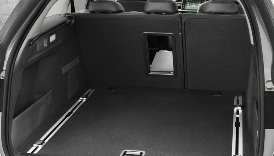 BLANT DE STØRSTE: Peugeot 308 SW blir blant stasjonsvognene i kompaktklassen med mest bagasjeplass. Den blir også blant de aller billigste stasjonsvognene med diesel. FOTO: Peugeot