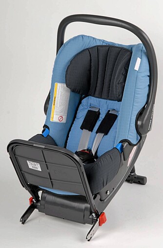 SIKRING AV BARN I BIL: Baby Safe Plus Isofix fra Römer er en bilstol beregnet for babyer og små barn med en vekt på mellom 0 og 13 kilo, og den monteres bakoverlengs.
