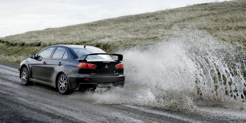 RETTE ELEMENT: Evolution-modellene ble i utganspunktet laget for bruk i rally. De fem første versjonene var homolegerte modeller for deltagelse i WRC. RETTE ELEMENT: Evolution-modellene ble i utganspunktet laget for bruk i rally. De fem første versjonene var homolegerte modeller for deltagelse i WRC.