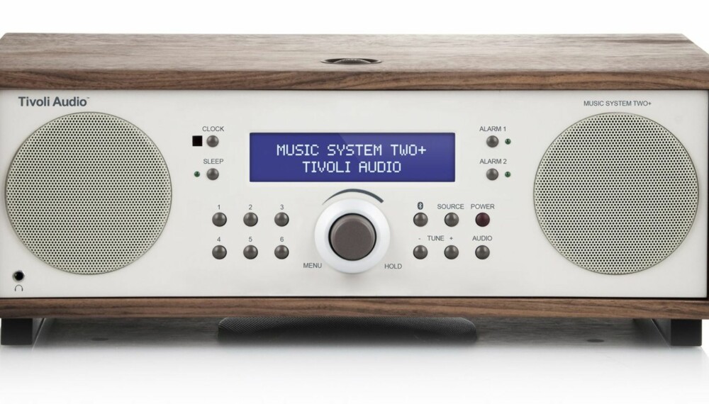RETRO: Tivoli Music System Two+ er en stilig retroradio med trådløs streaming via Bluetooth. RETRO: Tivoli Music System Two+ er en stilig retroradio med trådløs streaming via Bluetooth.