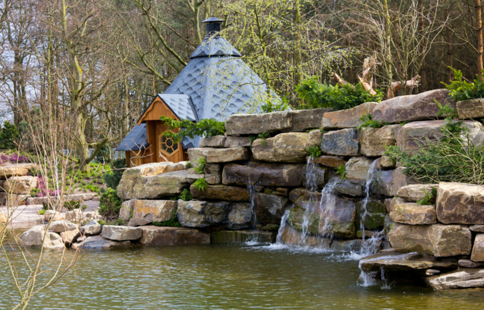 RO VED VANNET: Et sted for 'Health and happiness' finner du i temaområdet Relax & Heal.