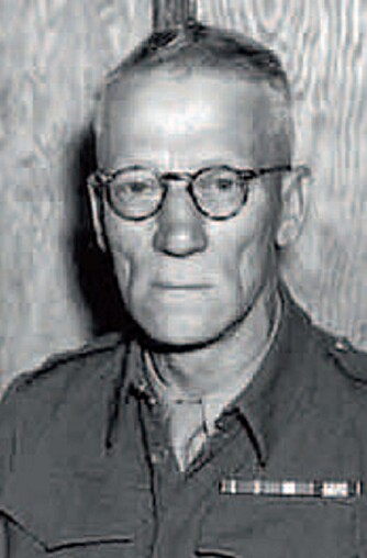 William Fairbarn ble ekspert på ulike typer asiatiske nærkampteknikker som han tok med seg som instruktør i SOE. Sammen med Sykes skrev han lærebok om nærkamp.