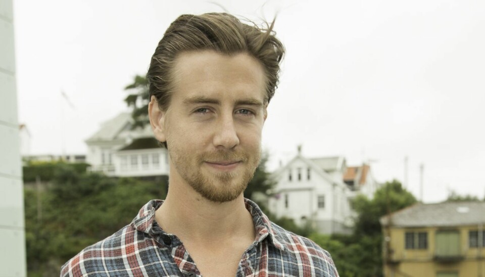 HOPPET I DET: - Det stemmer at det befant seg hvithai i området, sier Pål Sverre Valheim Hagen som spiller Thor Heyerdahl i storfilmen.