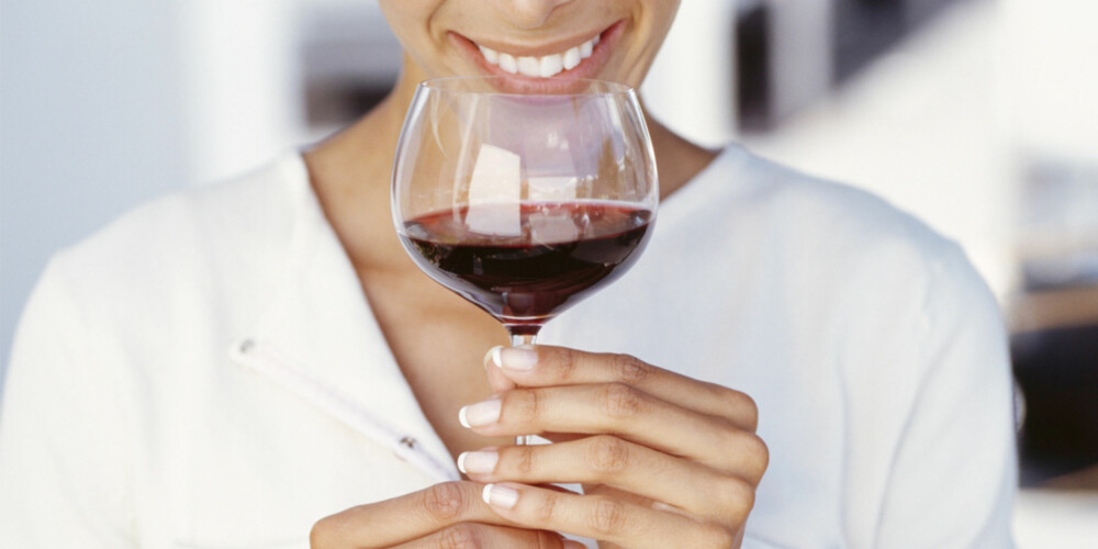 GODE NYHETER: Rødvin kan bekjempe rynker sier eksperter.
