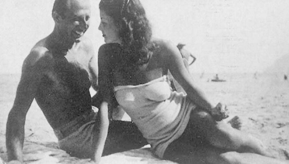 Dusko Popov bedro ikke bare Hitler, han var minst like utro mot kona Janine om han her sitter sammen med.