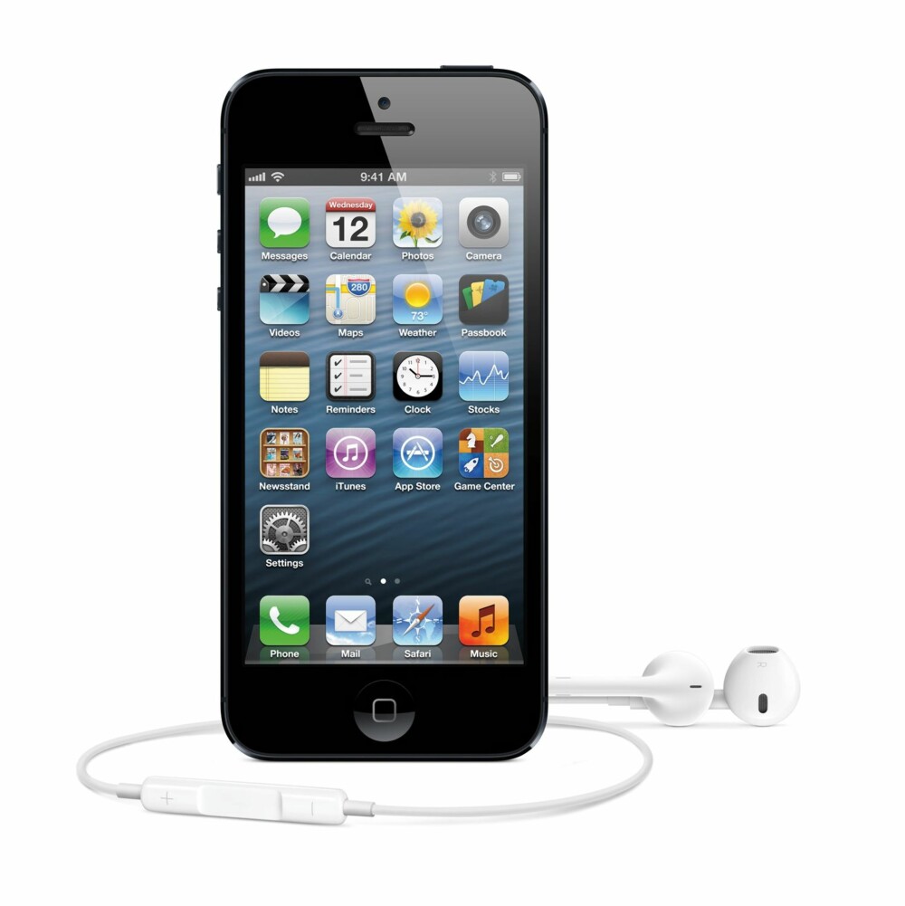 LIK FORGJENGEREN: Selve mobilkroppen er ikke så ulik iPhone 4S, men den er tynnere og lettere. Skjermen dekker nå mer av forsiden.