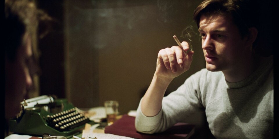 «Sal» Paradise
(Sam Riley, bildet) er boken og filmens hovedkarakter, og er basert på Jack Kerouac selv. «Sal»s kompis, Dean Moriarty, er modellert etter beatpoeten Neal Cassady.