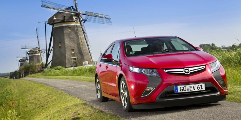 STATUSBIL: Opel Ampera har plug-in hybridteknologi - og høy status, i følge LeasePlan. Foto: Opel